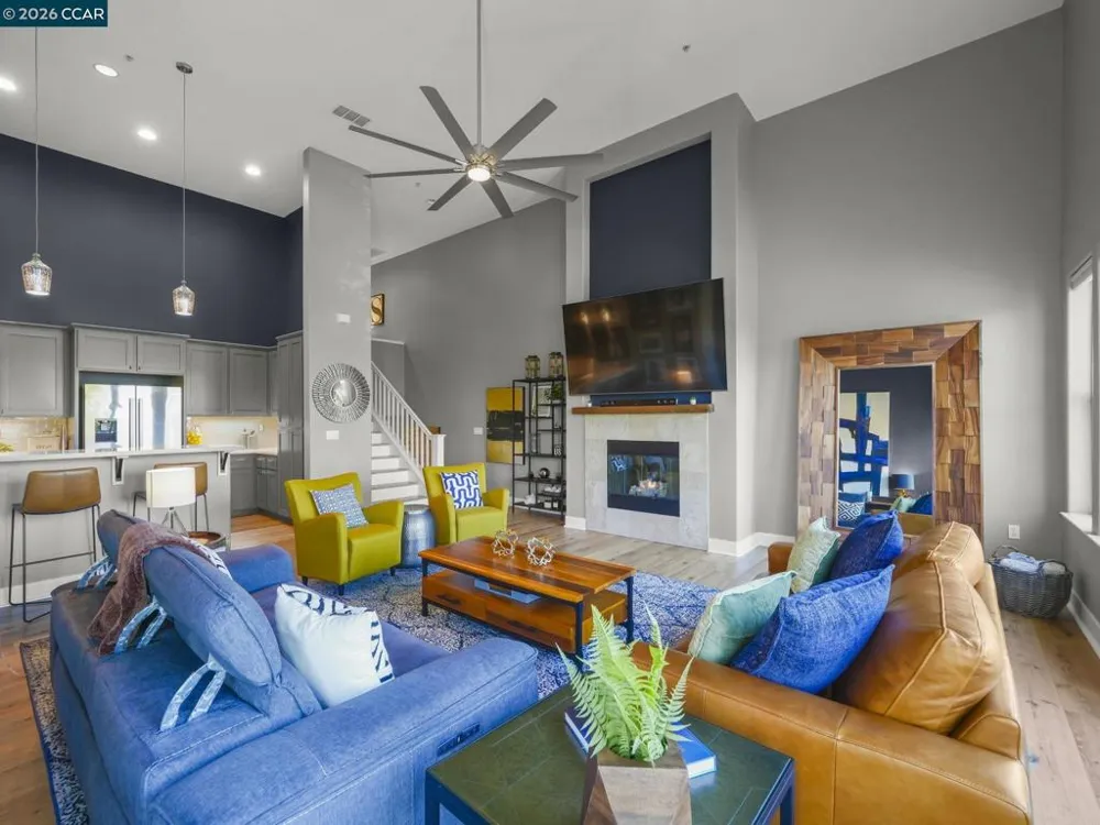 228 1St St Benicia, CA 94510