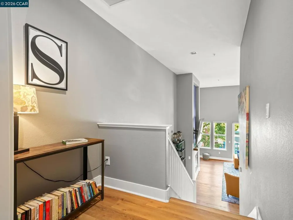 228 1St St Benicia, CA 94510