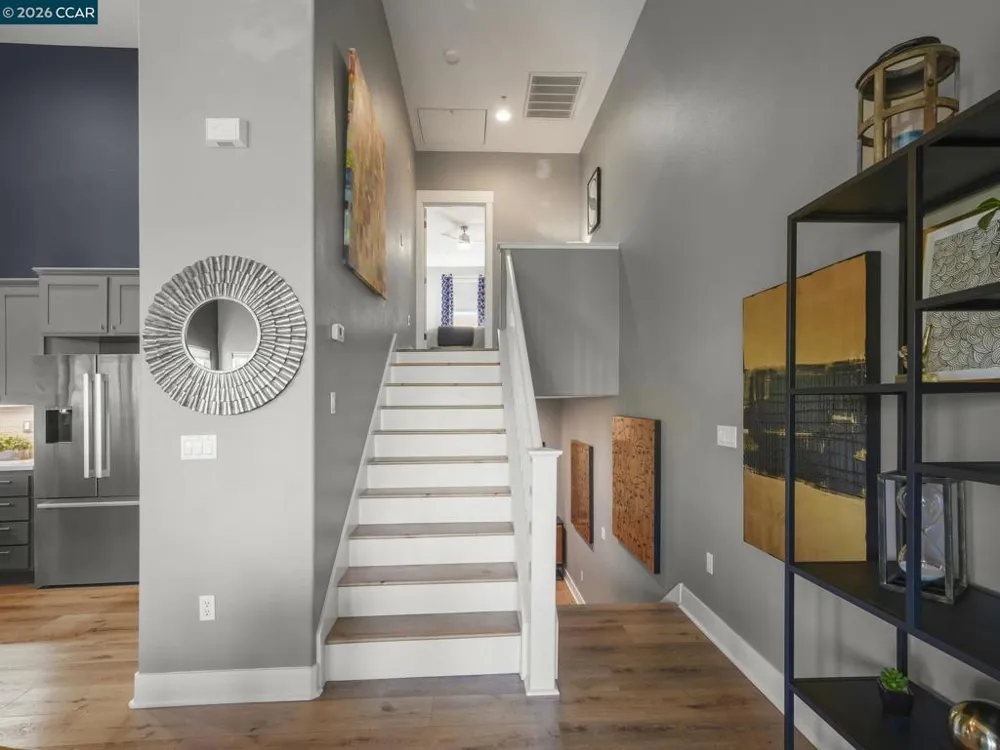 228 1St St Benicia, CA 94510