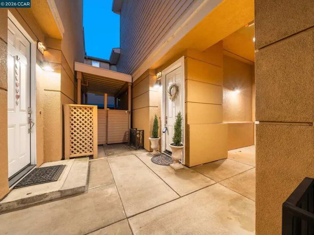 228 1St St Benicia, CA 94510