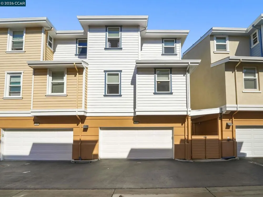 228 1St St Benicia, CA 94510