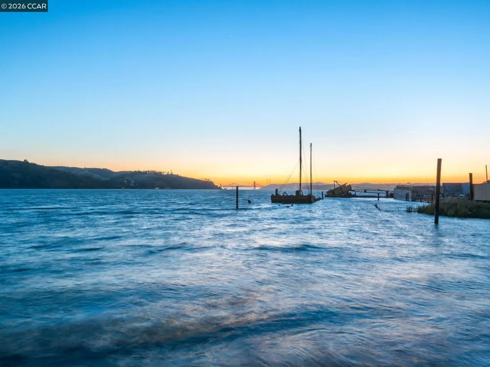 228 1St St Benicia, CA 94510