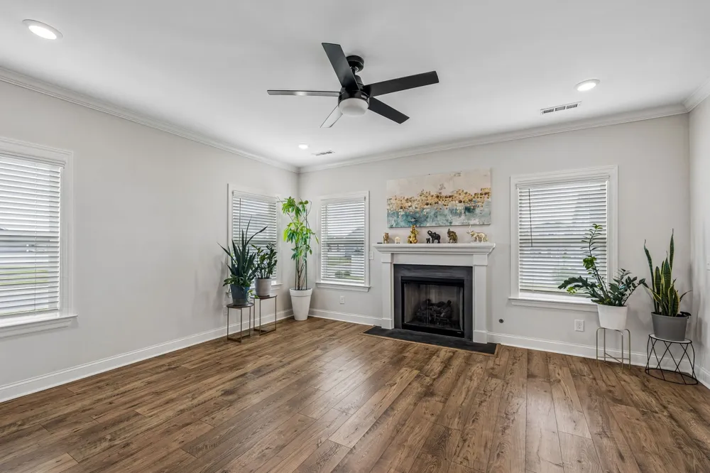 3703 Rivermont Way Rockvale, TN 37153