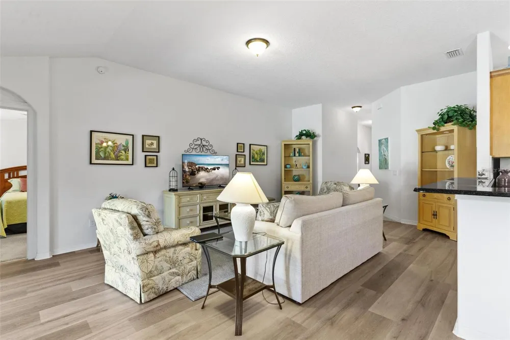 6115 LANDINGS BOULEVARD Lady Lake, FL 32159