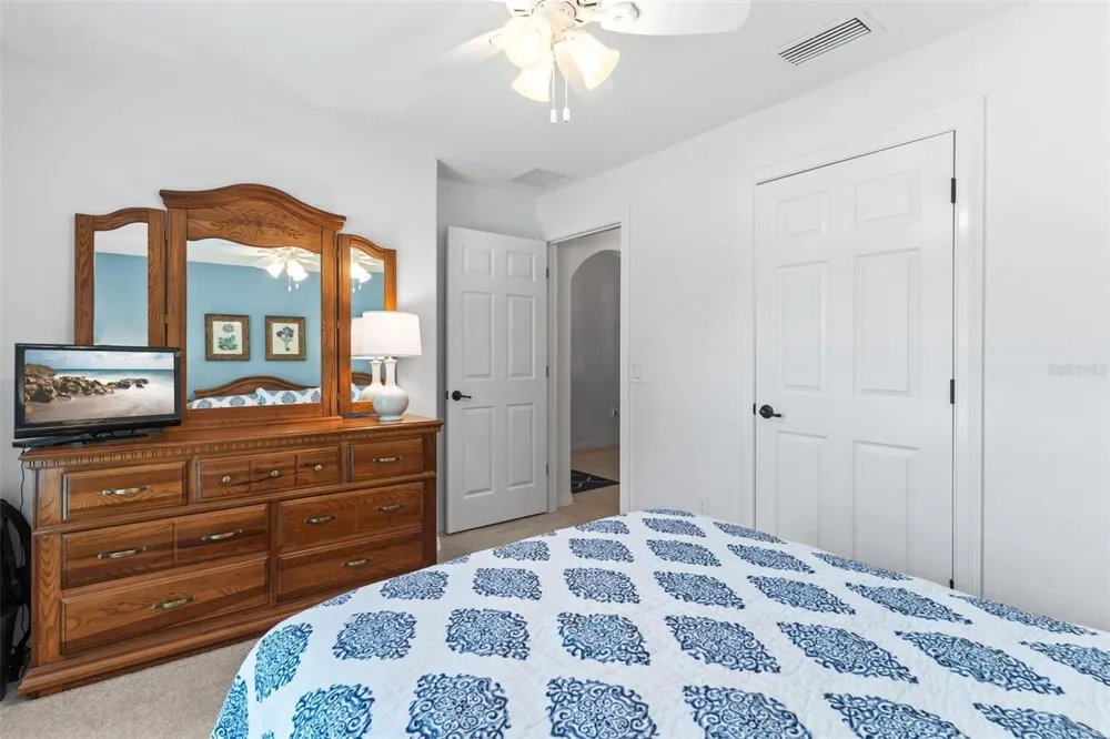 6115 LANDINGS BOULEVARD Lady Lake, FL 32159