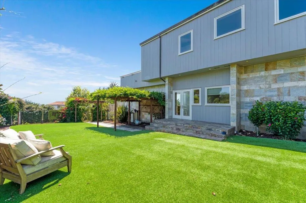 405 Heather Point Lane Watsonville, CA 95076