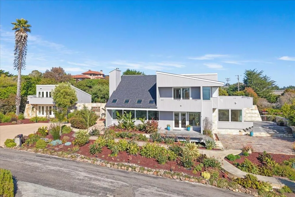 405 Heather Point Lane Watsonville, CA 95076