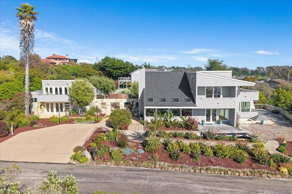 405 Heather Point Lane Watsonville, CA 95076