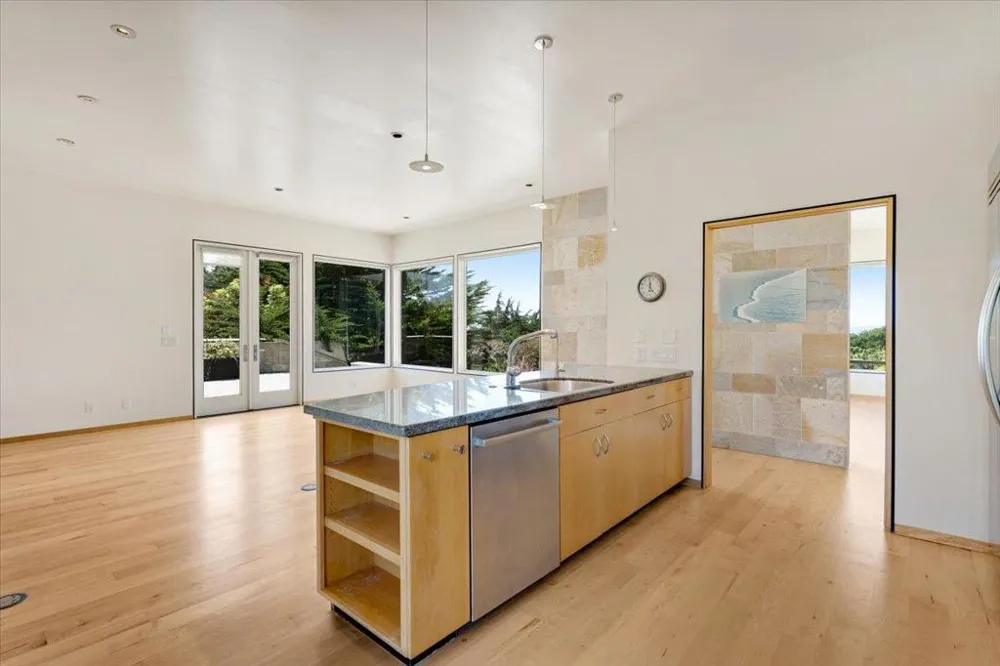 405 Heather Point Lane Watsonville, CA 95076