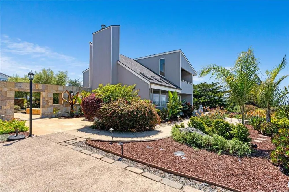 405 Heather Point Lane Watsonville, CA 95076