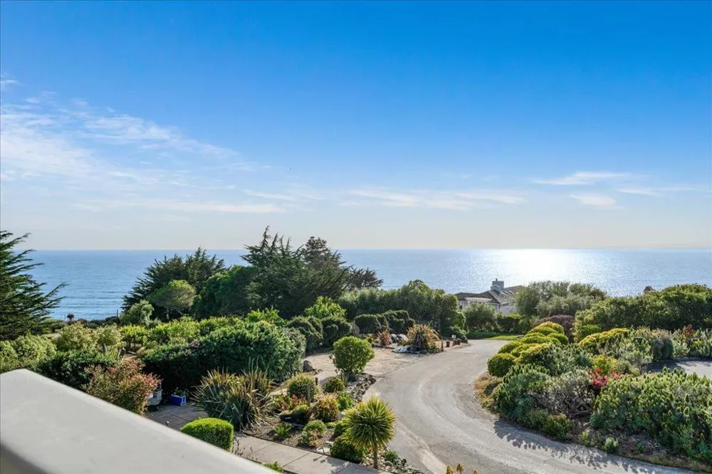 405 Heather Point Lane Watsonville, CA 95076