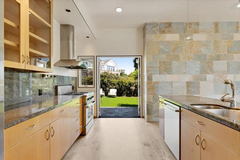 405 Heather Point Lane Watsonville, CA 95076