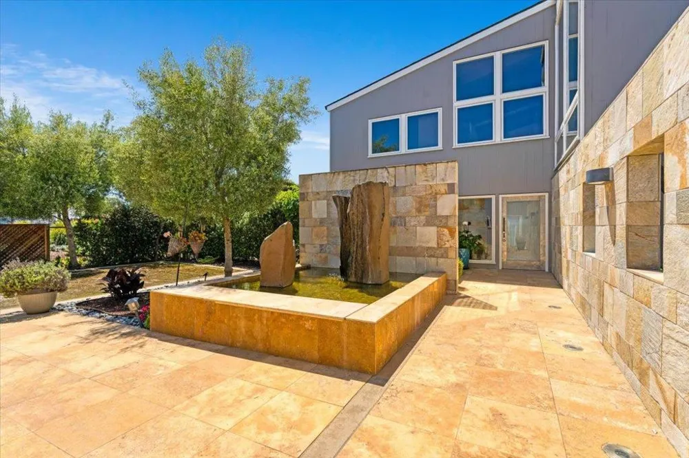 405 Heather Point Lane Watsonville, CA 95076
