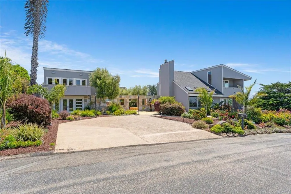 405 Heather Point Lane Watsonville, CA 95076