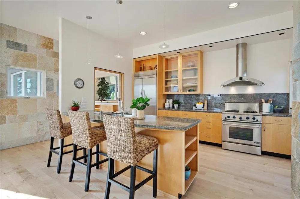 405 Heather Point Lane Watsonville, CA 95076