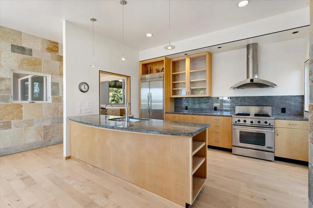 405 Heather Point Lane Watsonville, CA 95076