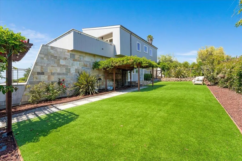 405 Heather Point Lane Watsonville, CA 95076