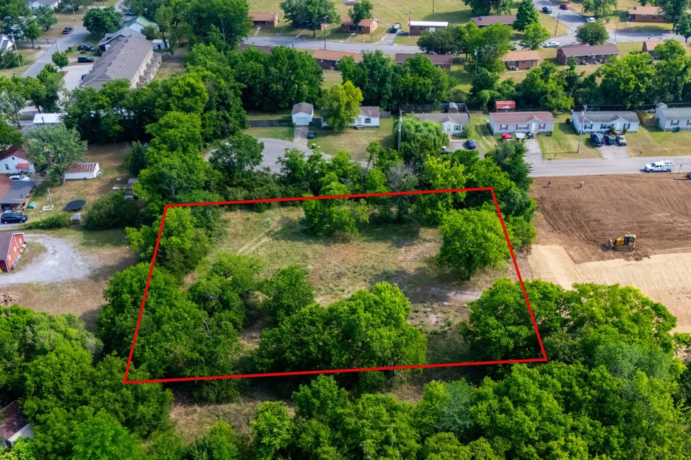 708 Hartsville Pike Lebanon, TN 37087