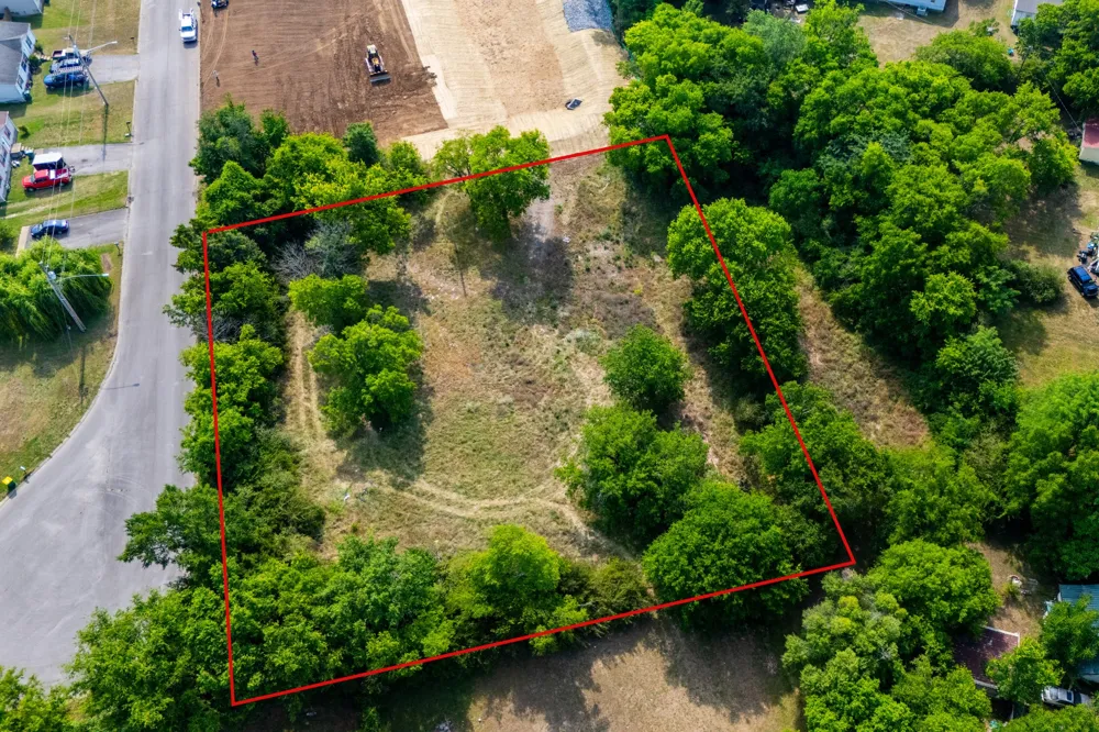 708 Hartsville Pike Lebanon, TN 37087