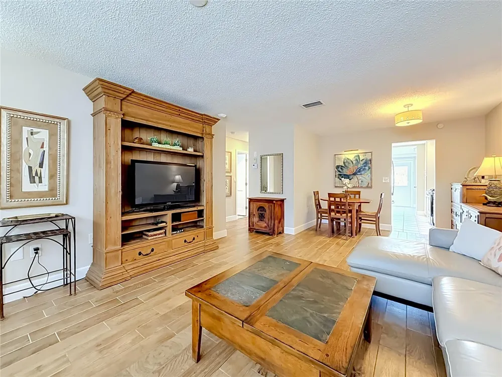 5925 SHORE BOULEVARD S #107 Gulfport, FL 33707