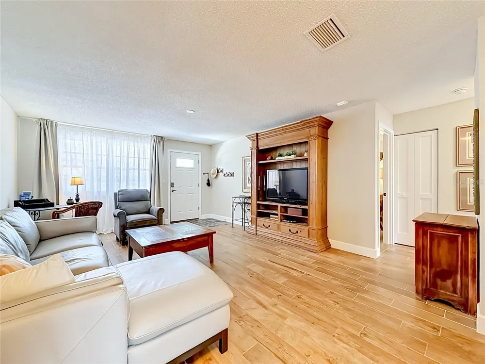 5925 SHORE BOULEVARD S #107 Gulfport, FL 33707