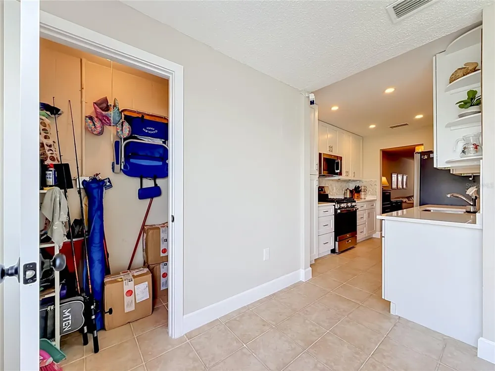 5925 SHORE BOULEVARD S #107 Gulfport, FL 33707