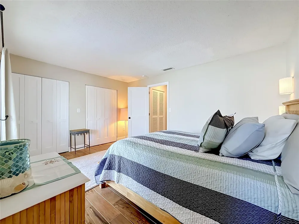 5925 SHORE BOULEVARD S #107 Gulfport, FL 33707