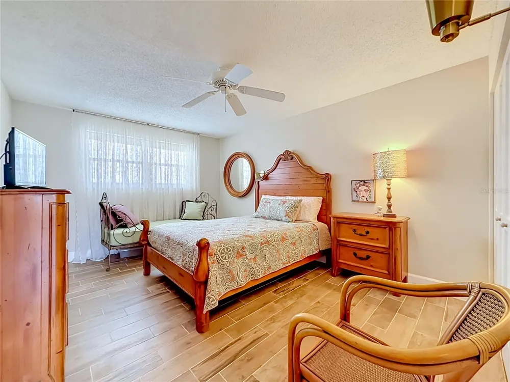 5925 SHORE BOULEVARD S #107 Gulfport, FL 33707