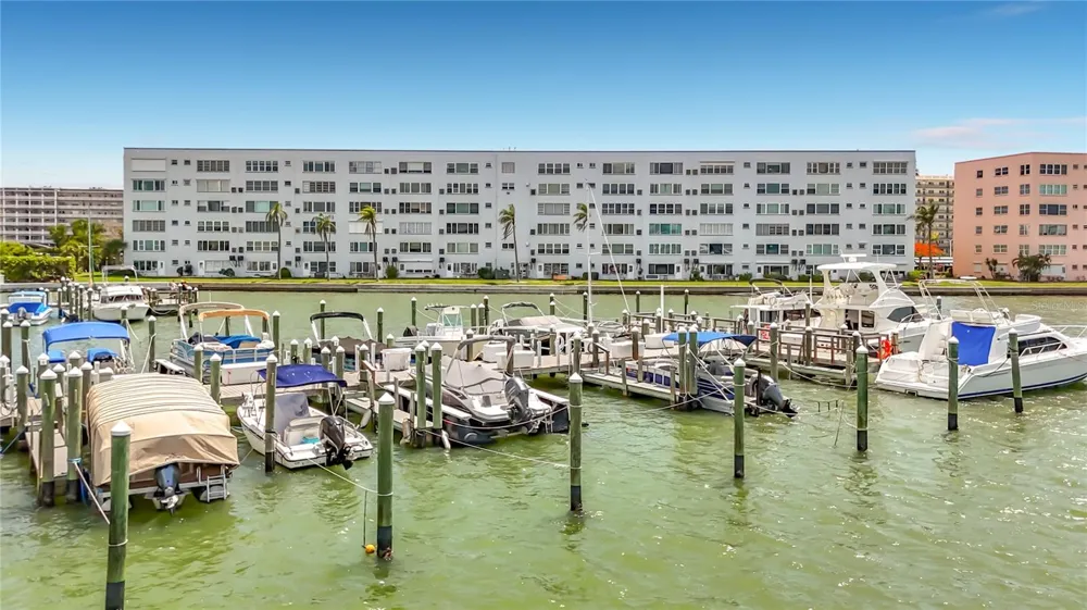 5925 SHORE BOULEVARD S #107 Gulfport, FL 33707