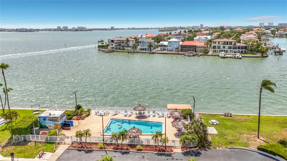 5925 SHORE BOULEVARD S #107 Gulfport, FL 33707