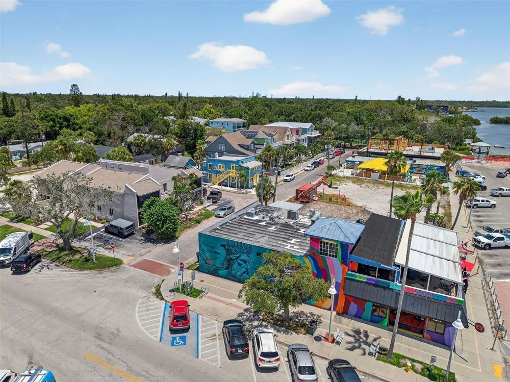5925 SHORE BOULEVARD S #107 Gulfport, FL 33707