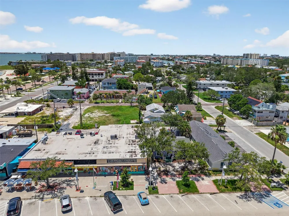 5925 SHORE BOULEVARD S #107 Gulfport, FL 33707