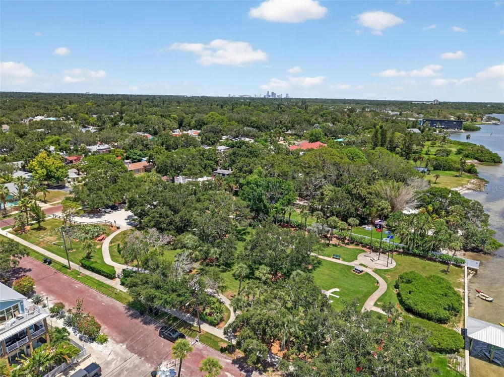 5925 SHORE BOULEVARD S #107 Gulfport, FL 33707