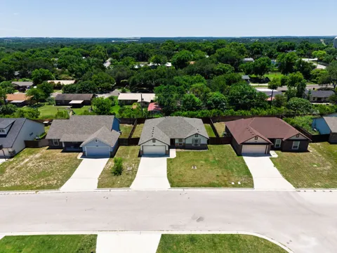 1124 Limestone Drive