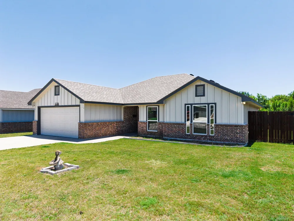 1124 Limestone Drive Lampasas, TX 76550