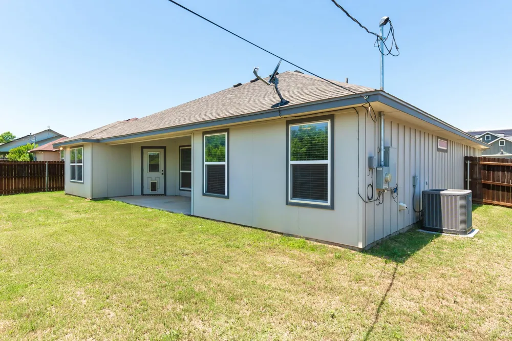 1124 Limestone Drive Lampasas, TX 76550