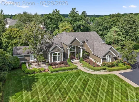 864 Pine Needle Trail