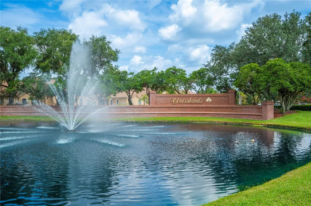684 GRASSLANDS VILLAGE CIRCLE Lakeland, FL 33803
