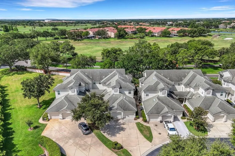 684 GRASSLANDS VILLAGE CIRCLE Lakeland, FL 33803