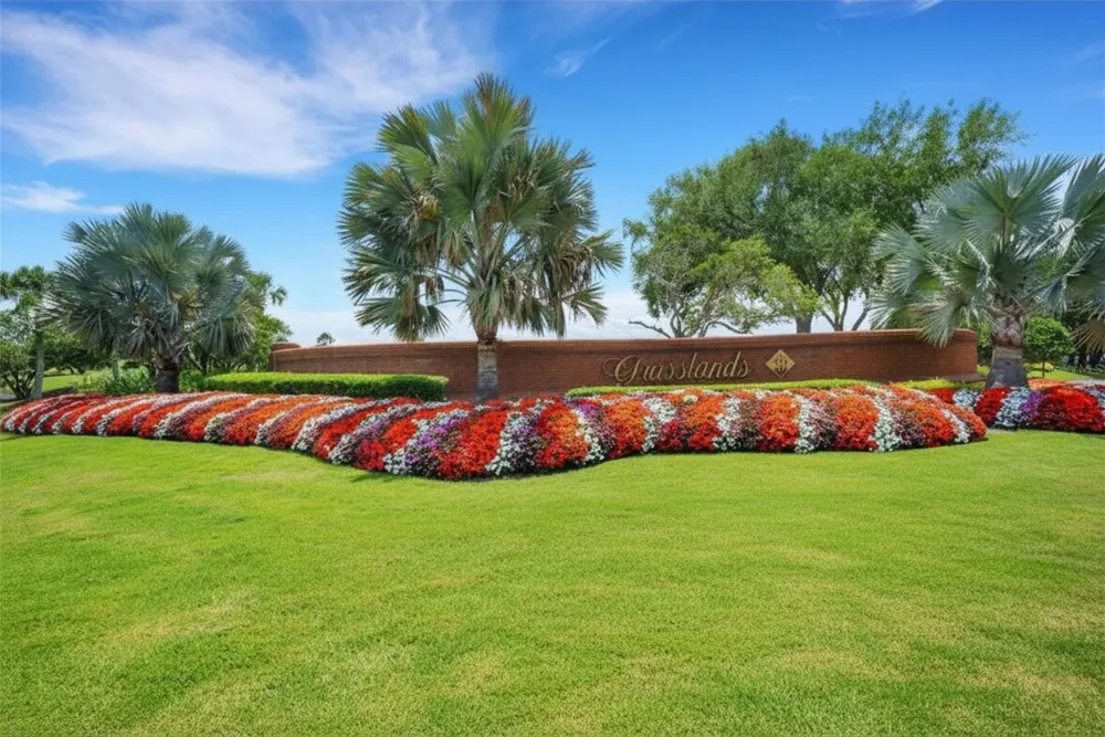 684 GRASSLANDS VILLAGE CIRCLE Lakeland, FL 33803