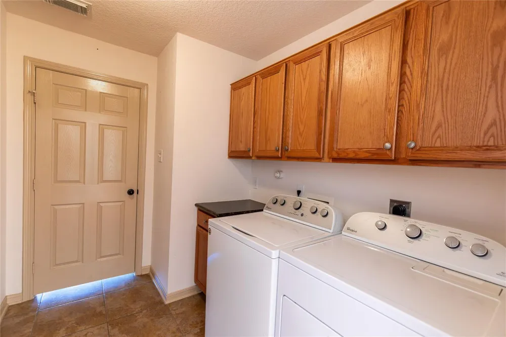 1081 Yaupon Creek Estates Drive Columbus, TX 78934