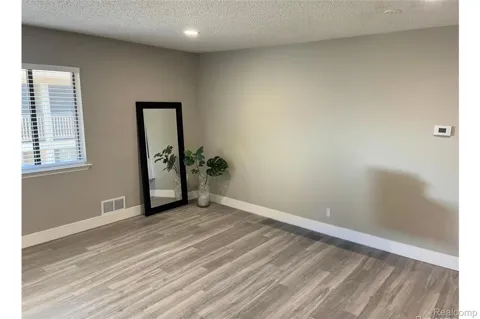 2639 Columbia Road #4