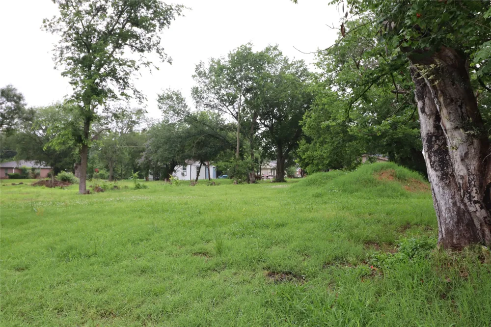 118 Norris Street Commerce, TX 75428