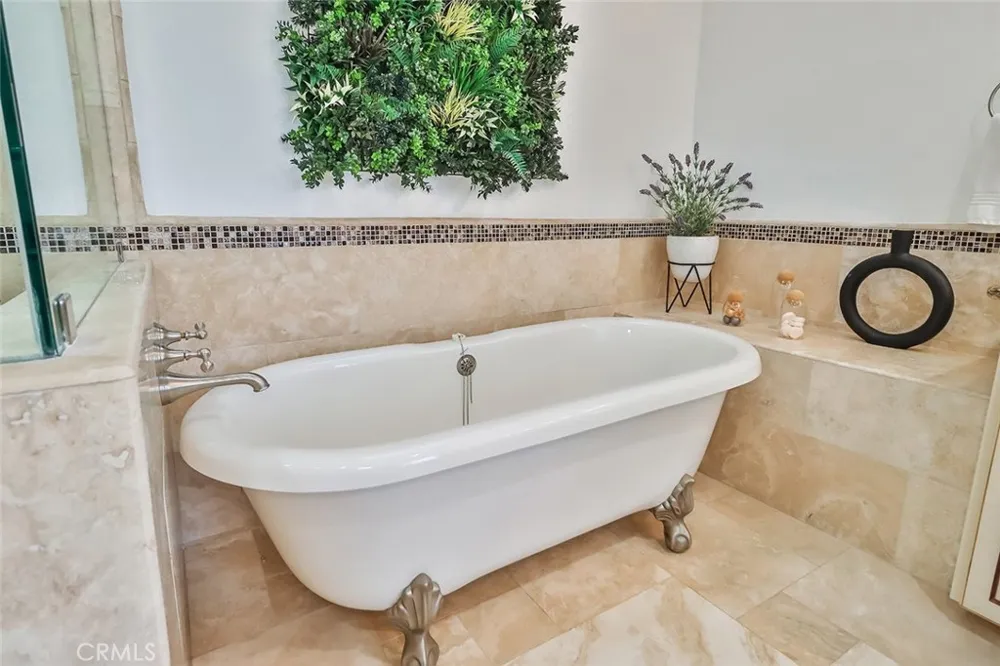 4658 Tam Oshanter Drive Westlake Village, CA 91362