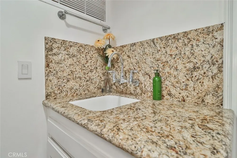 4658 Tam Oshanter Drive Westlake Village, CA 91362