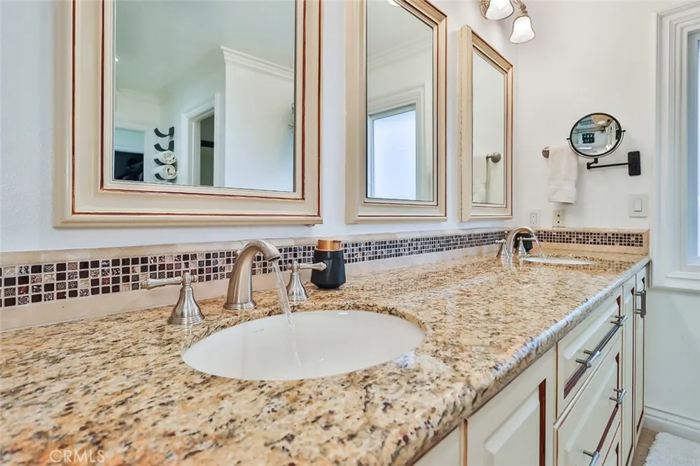 4658 Tam Oshanter Drive Westlake Village, CA 91362