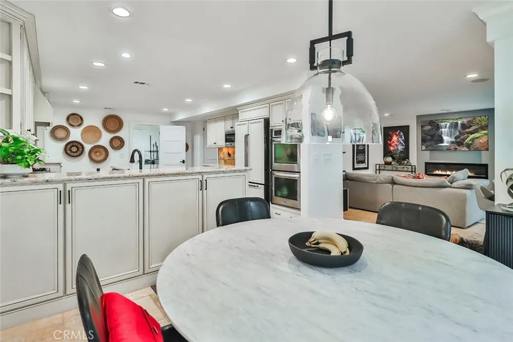 4658 Tam Oshanter Drive Westlake Village, CA 91362