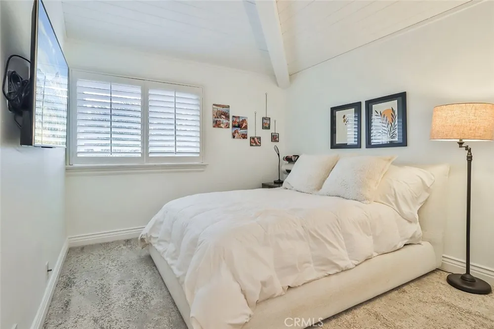 4658 Tam Oshanter Drive Westlake Village, CA 91362