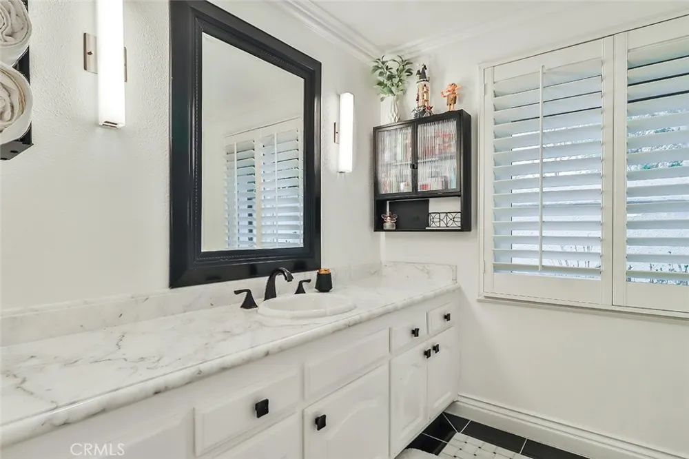 4658 Tam Oshanter Drive Westlake Village, CA 91362