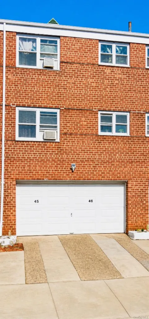 214-07B Hillside Ave #Unit B